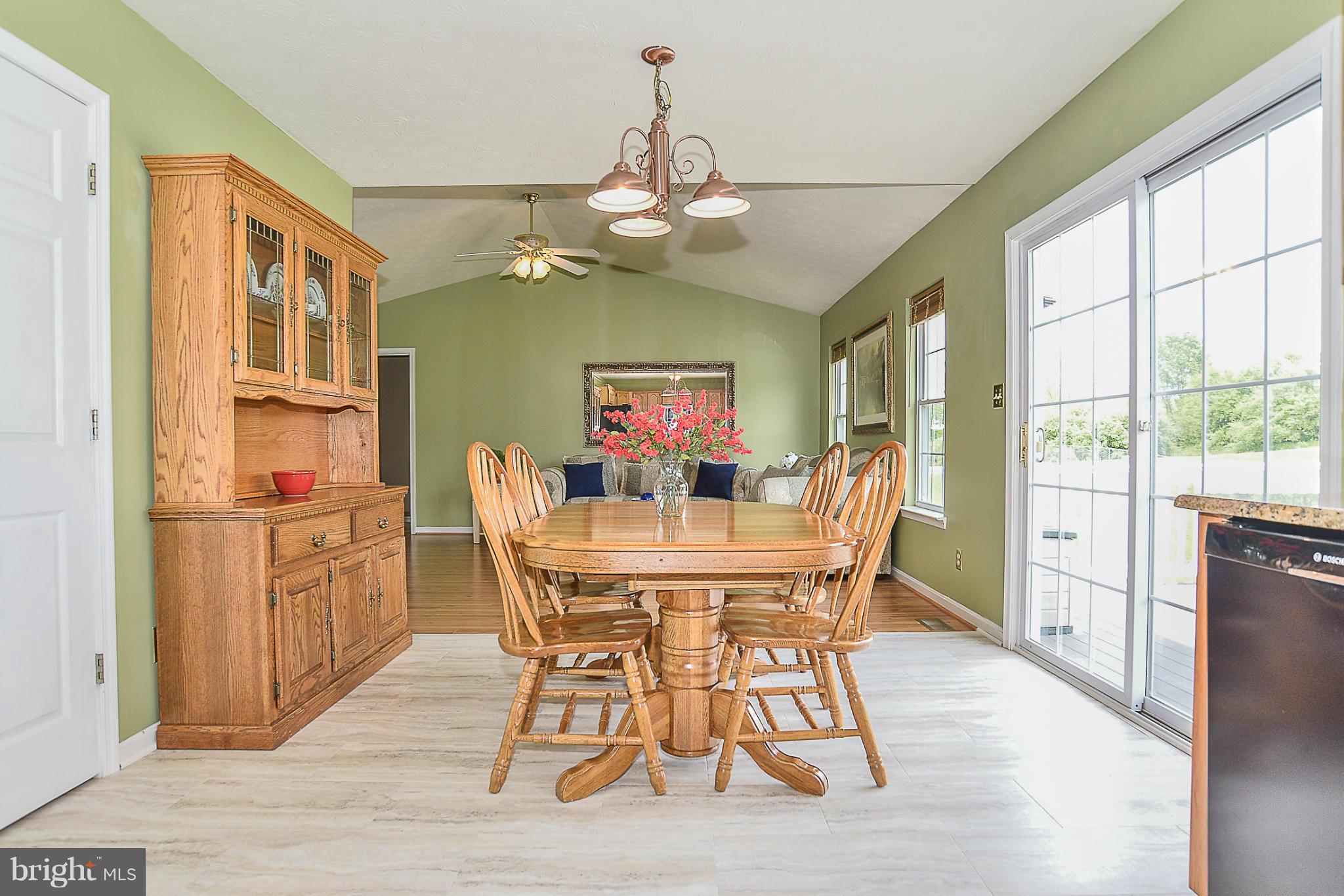 WILLIAMSBURG - Residential