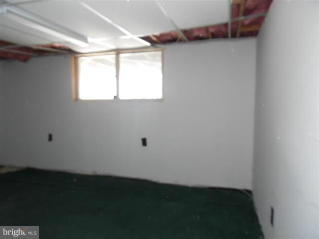 ELIZABETHS LANDING - Residential