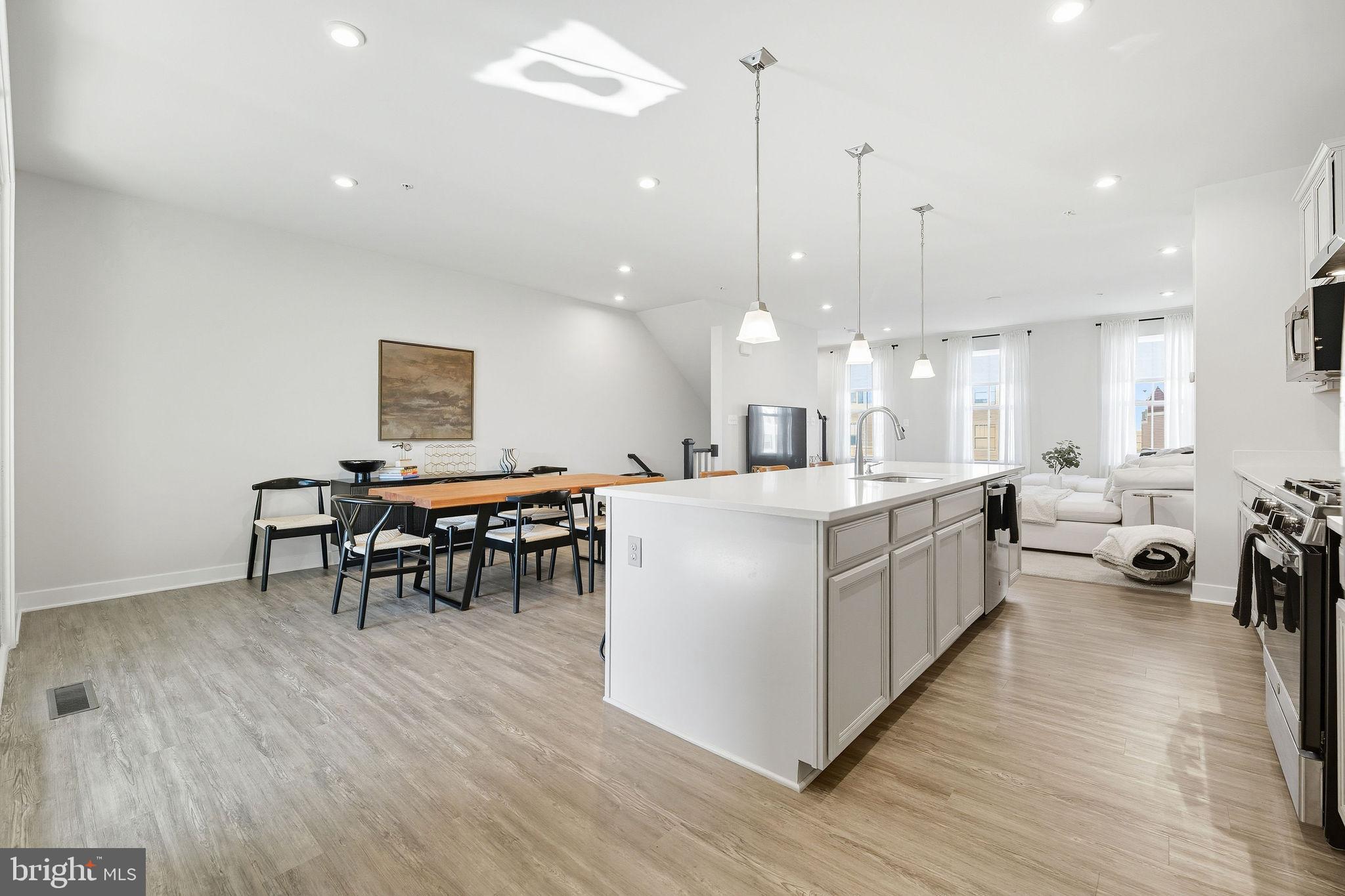 VILLAGES OF URBANA - Residential