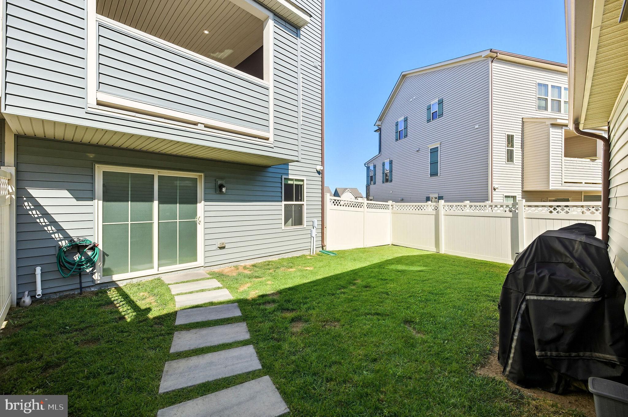 8637 SATINWOOD DRIVE