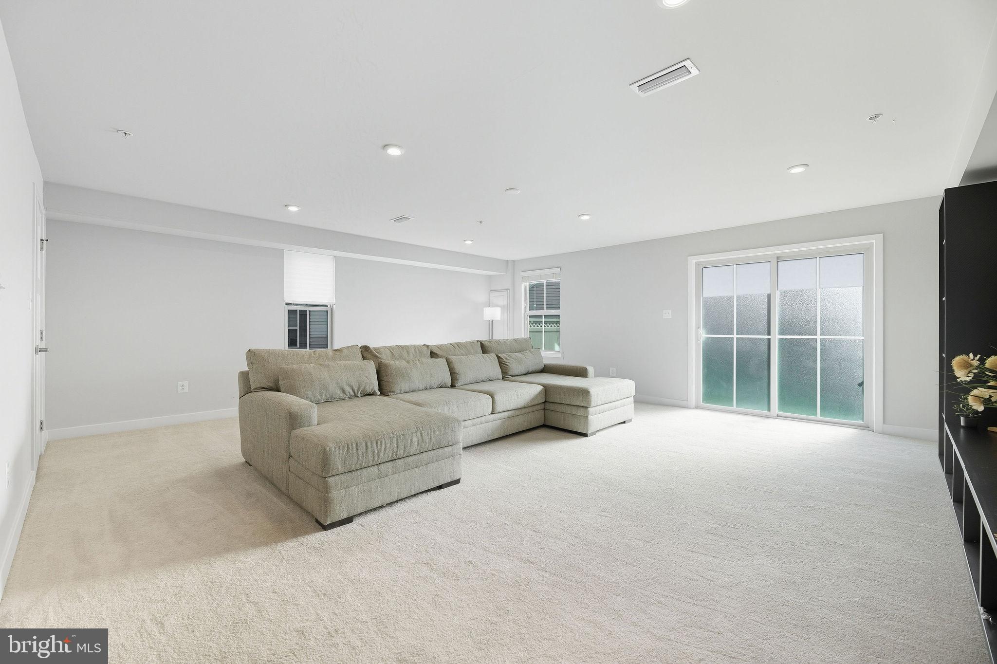 VILLAGES OF URBANA - Residential