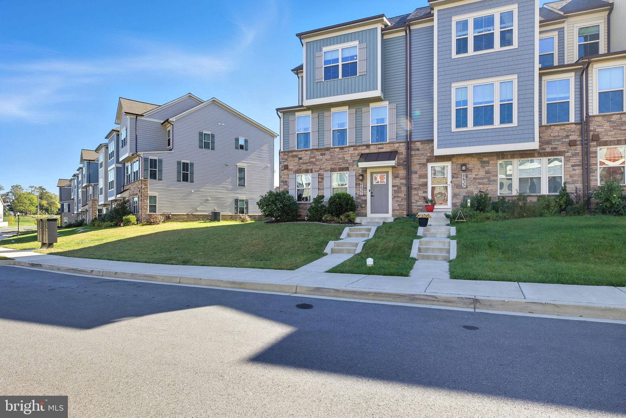 VILLAGES OF URBANA - Residential