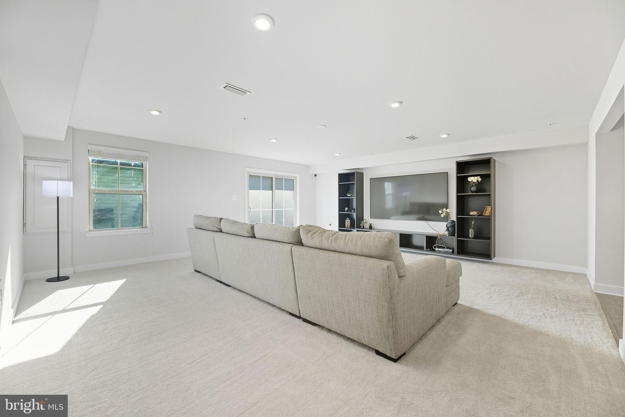 VILLAGES OF URBANA - Residential