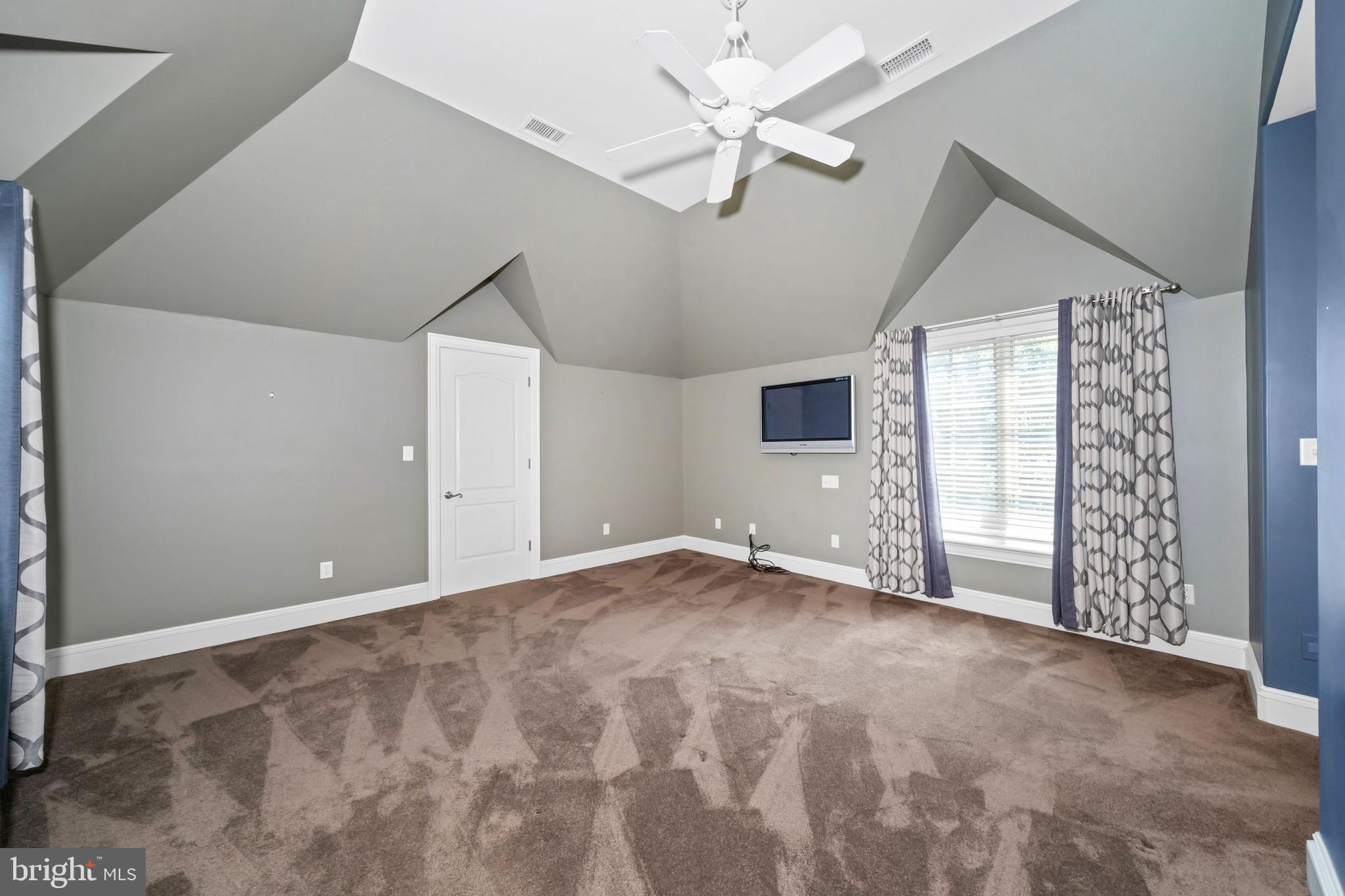 CENTREVILLE RESERV - Residential