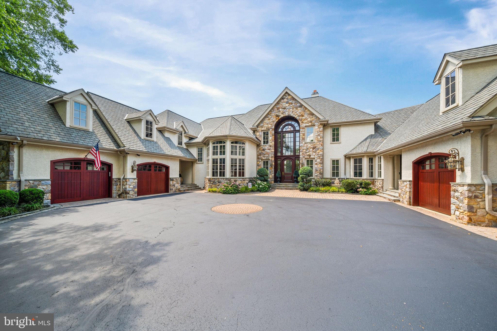 115 CENTRENEST LANE