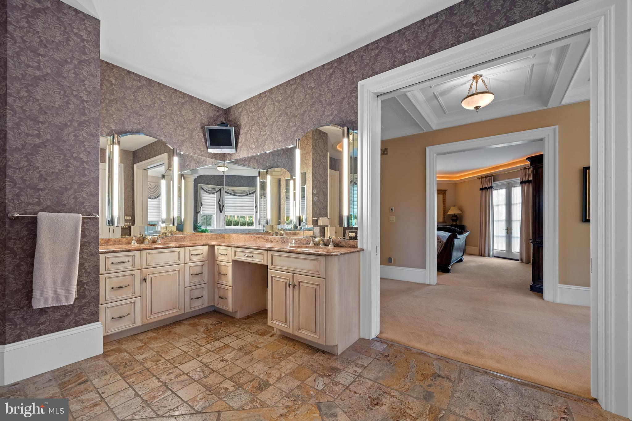 CENTREVILLE RESERV - Residential