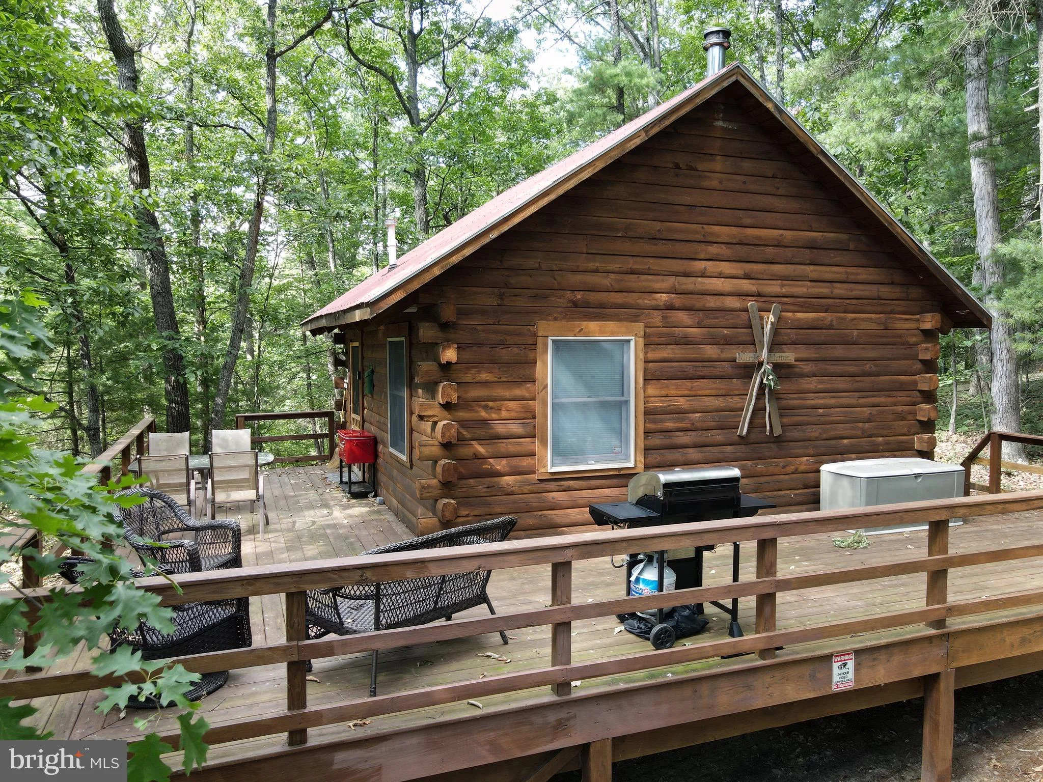 578 Mallard Creek Lane, Berkeley Springs, WV 25411