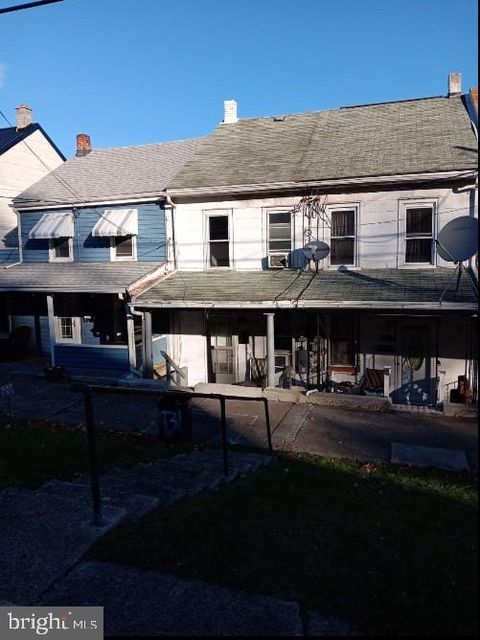 Photo of 931 W Spruce Street, COAL TOWNSHIP, PA 17866 (MLS # PANU2003078)