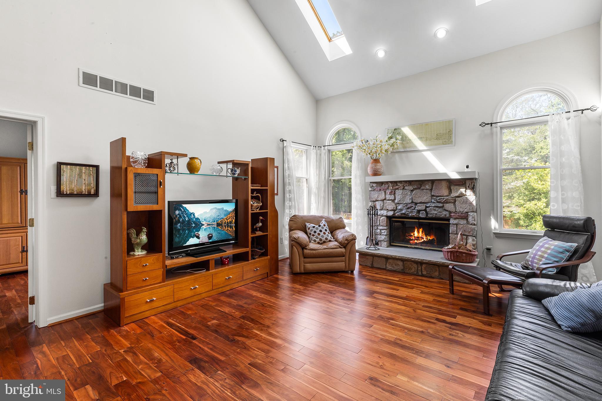 STONEY FORD ESTATE - Residential