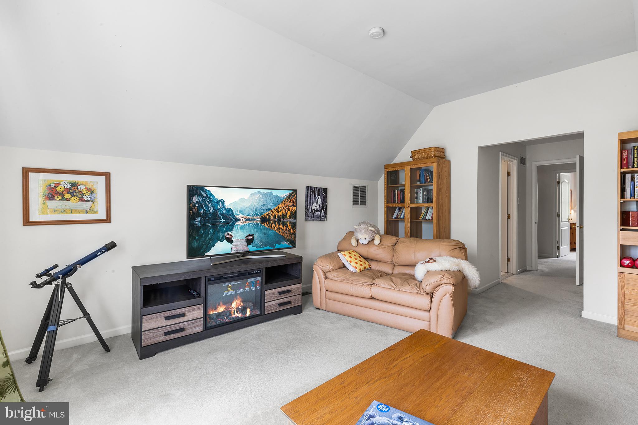 STONEY FORD ESTATE - Residential