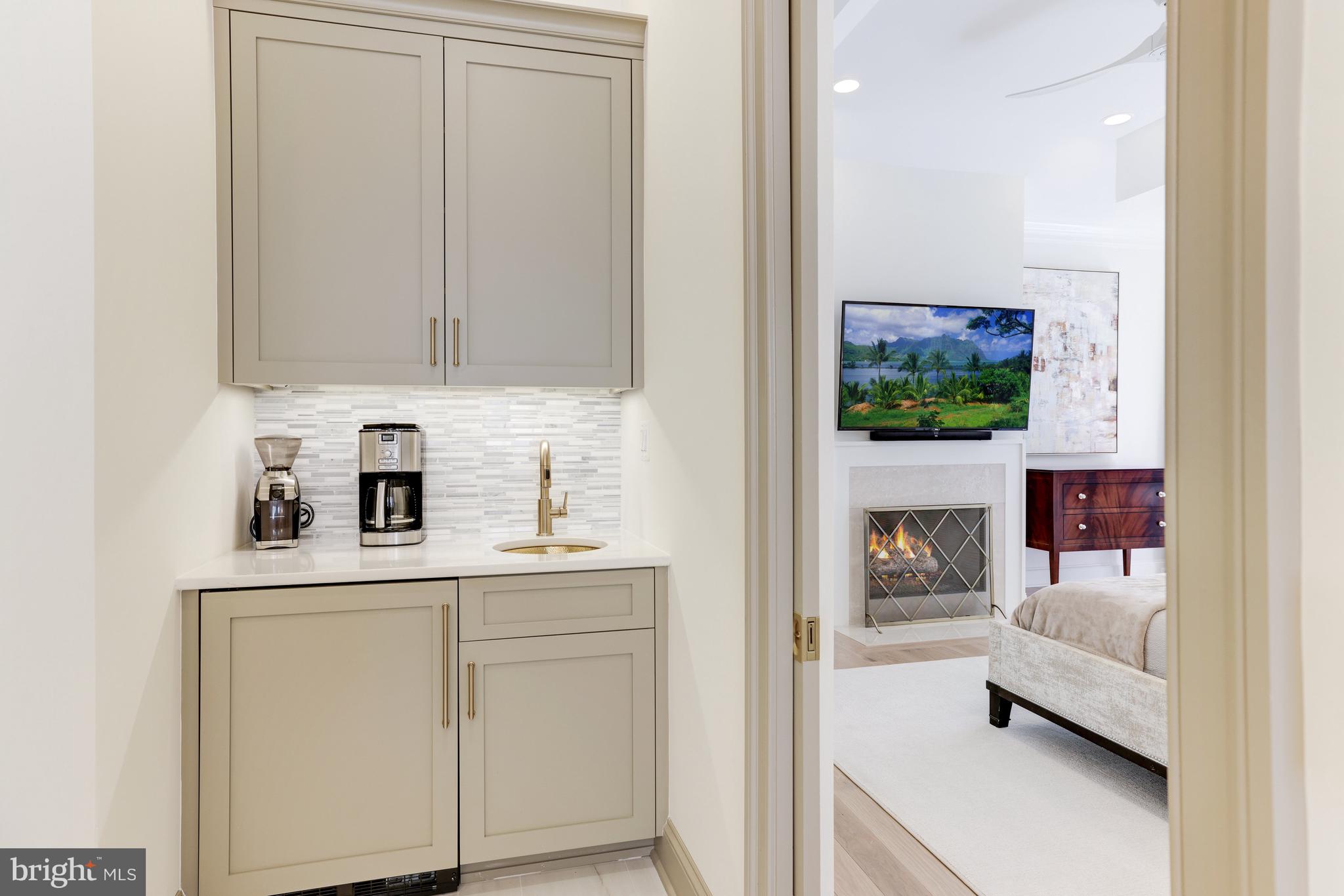 MAPLEWOOD - Residential