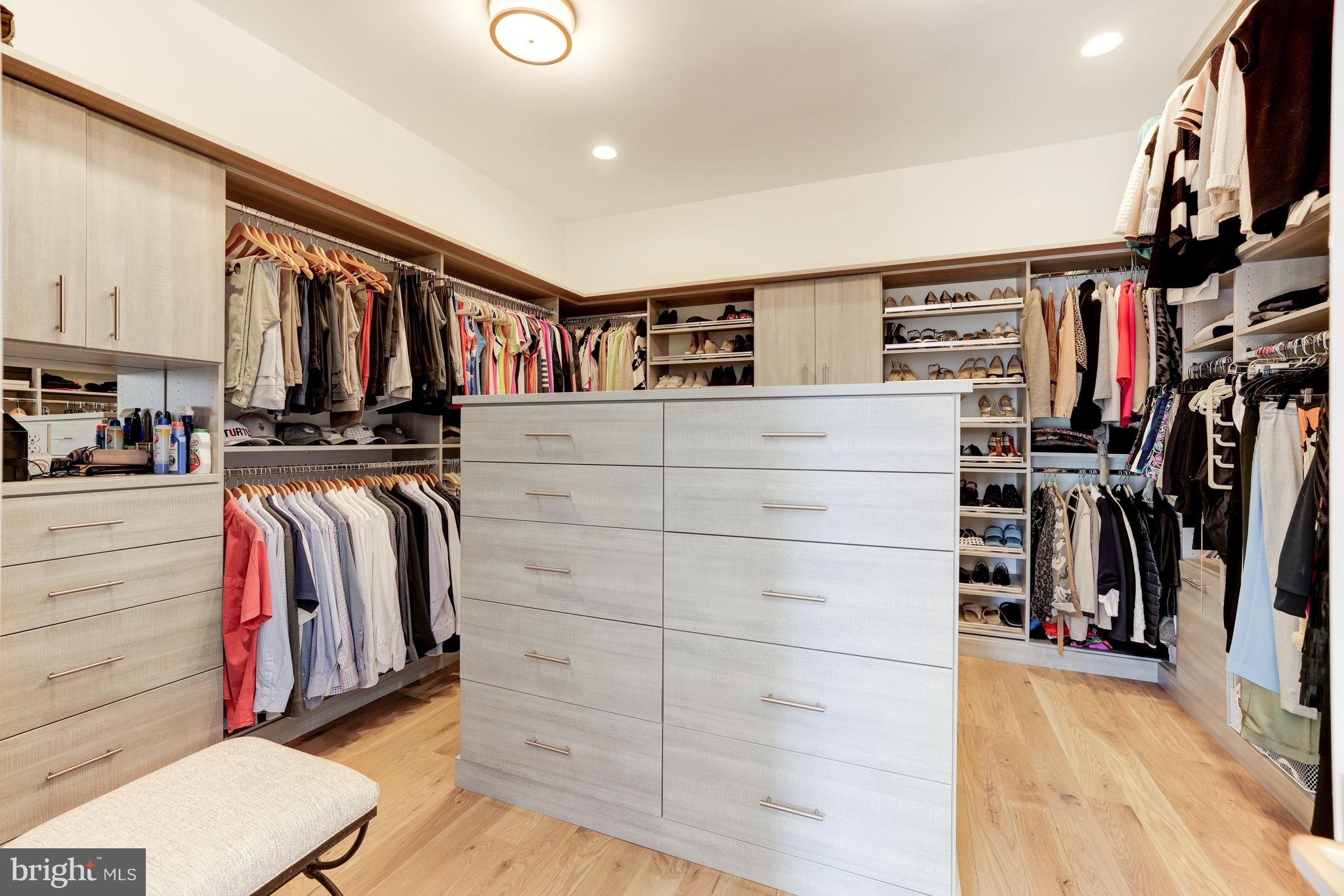 MAPLEWOOD - Residential