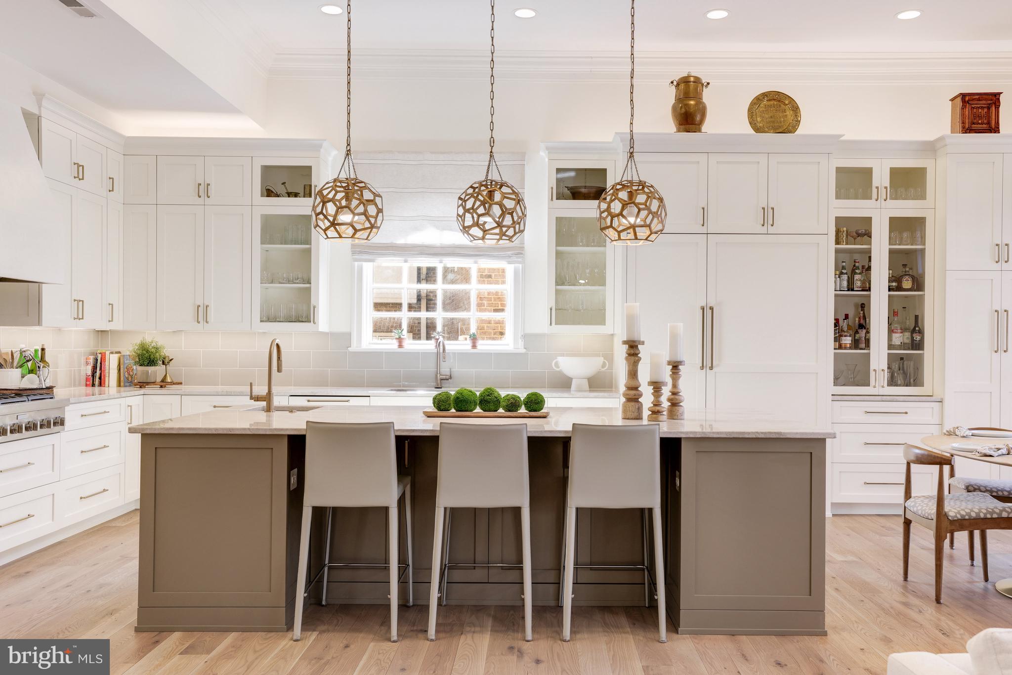 MAPLEWOOD - Residential