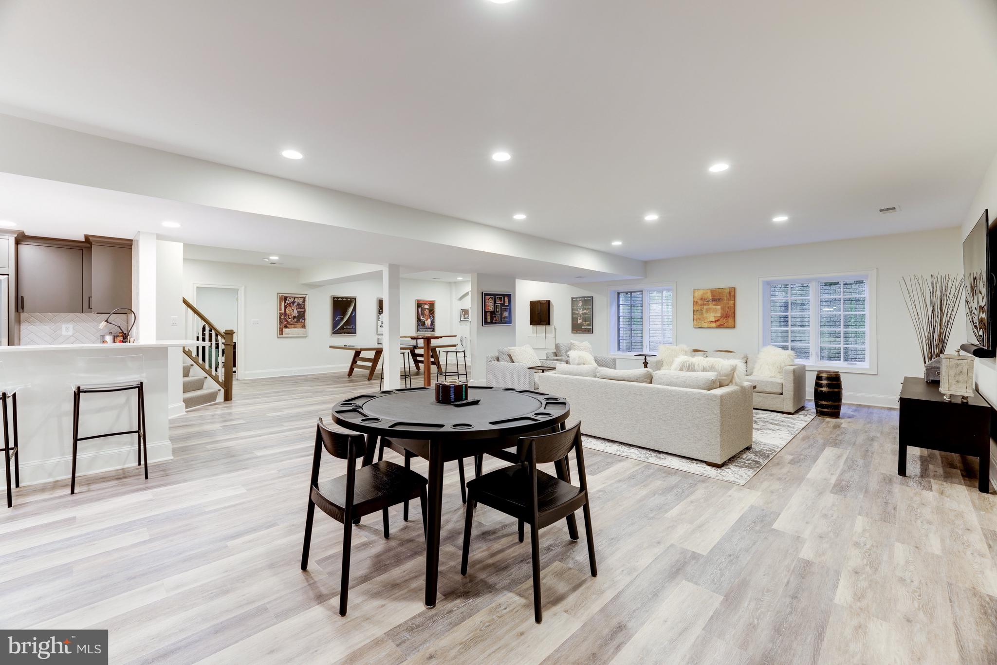 MAPLEWOOD - Residential