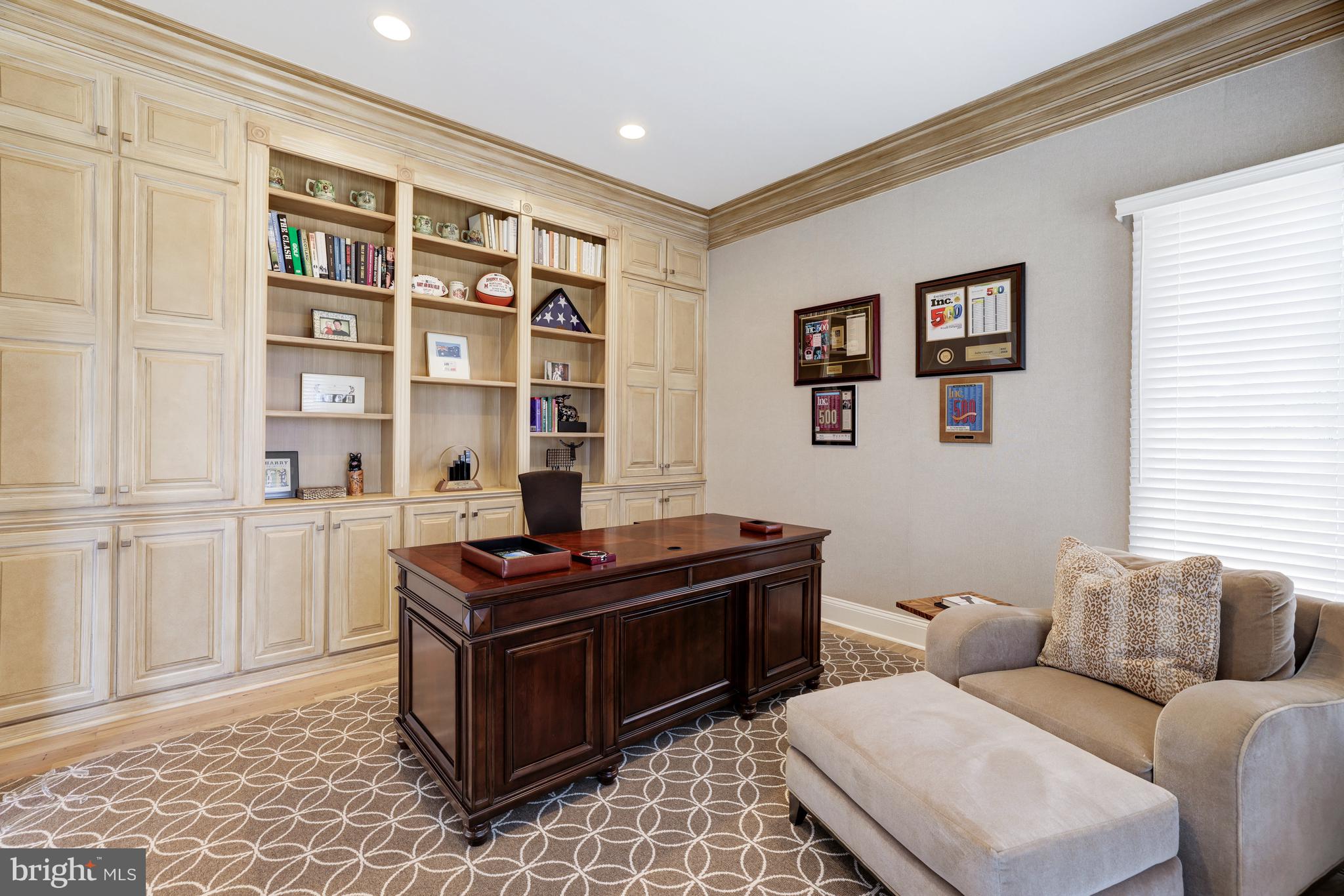 MAPLEWOOD - Residential