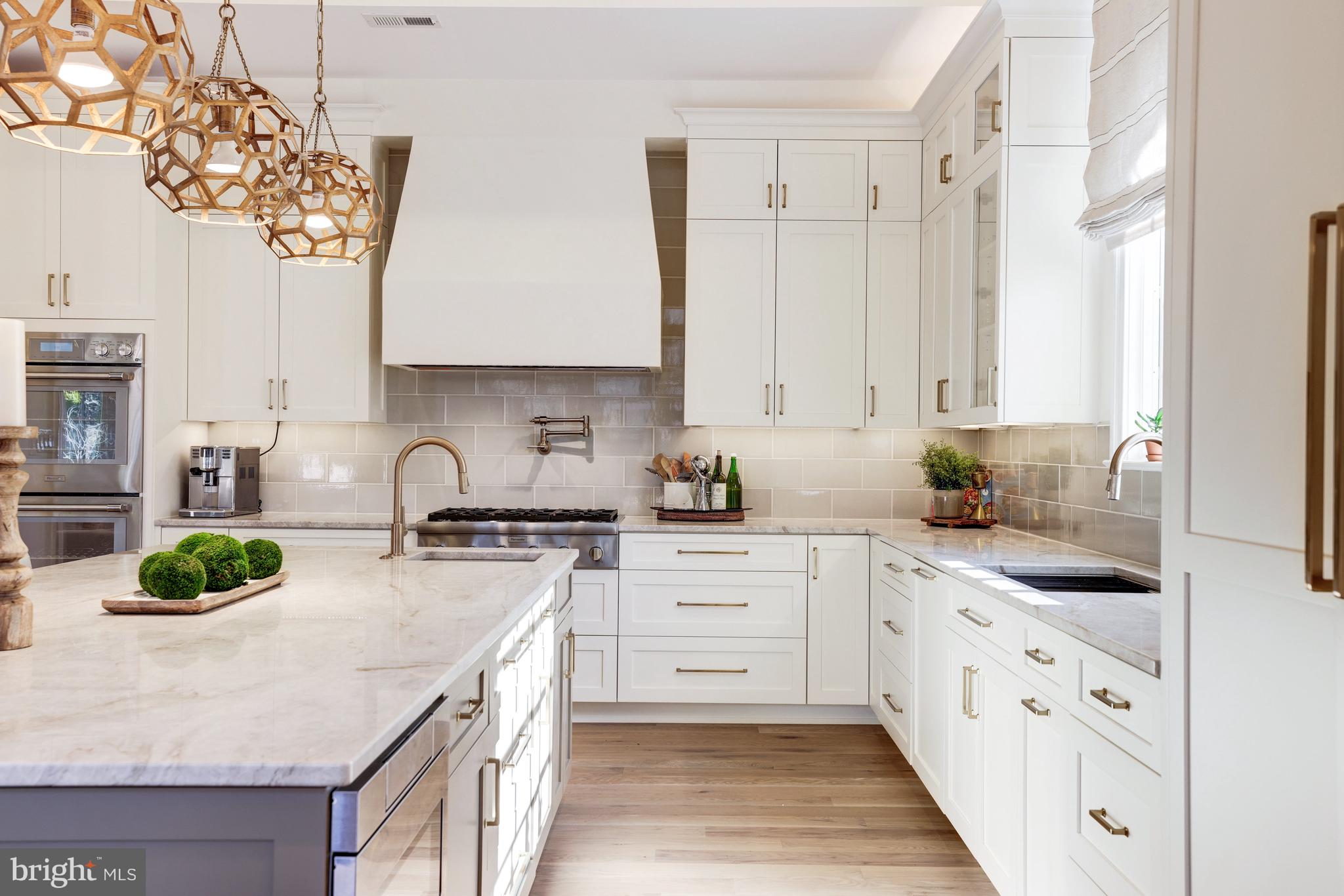 MAPLEWOOD - Residential