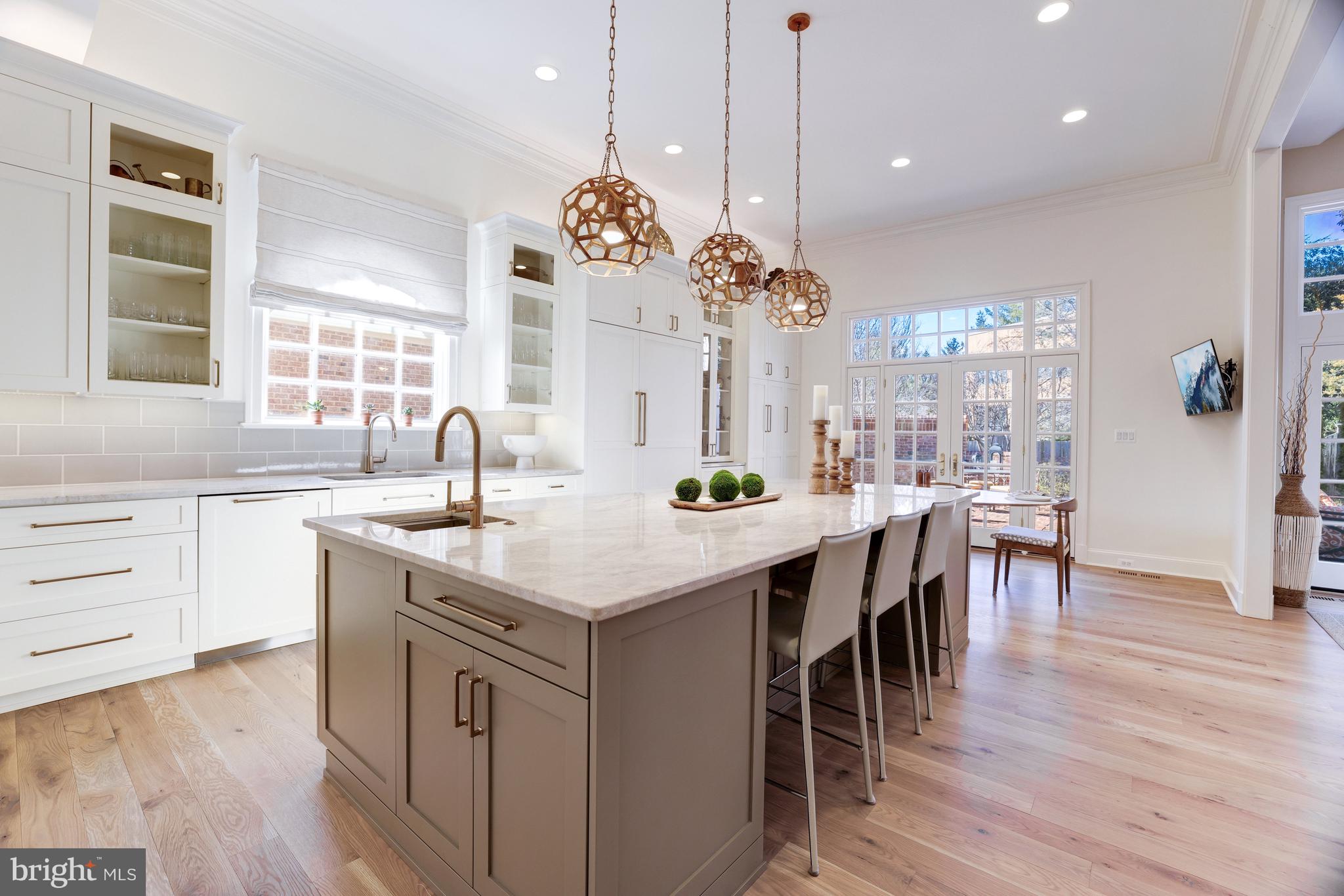 MAPLEWOOD - Residential