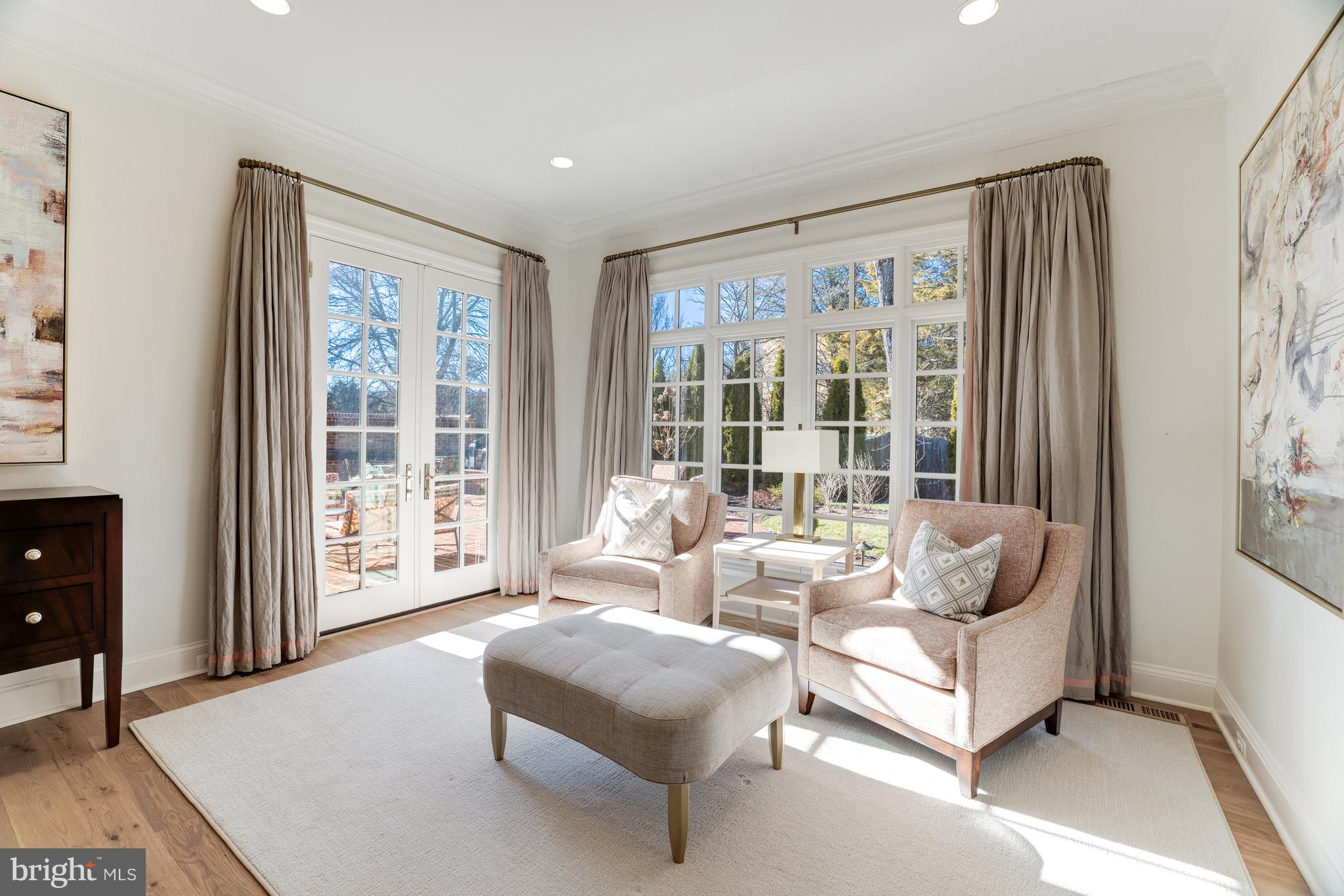 MAPLEWOOD - Residential