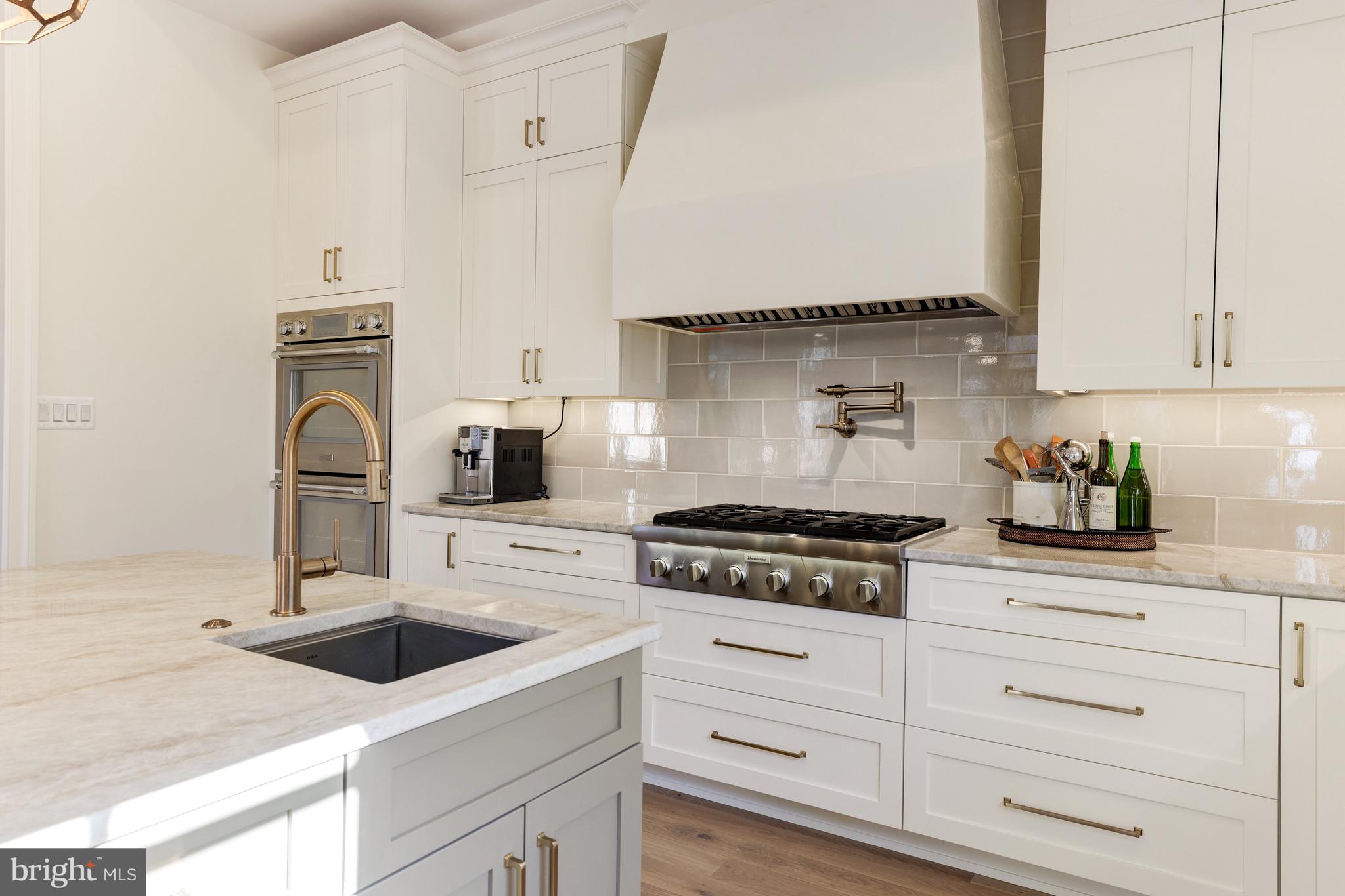 MAPLEWOOD - Residential