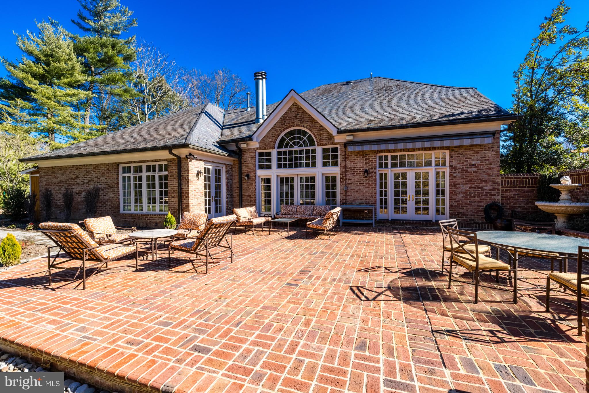 MAPLEWOOD - Residential