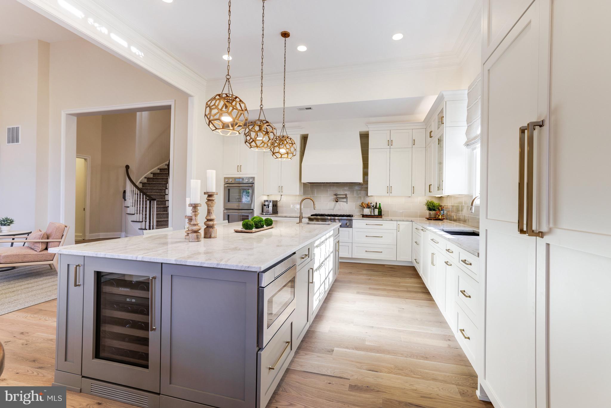 MAPLEWOOD - Residential