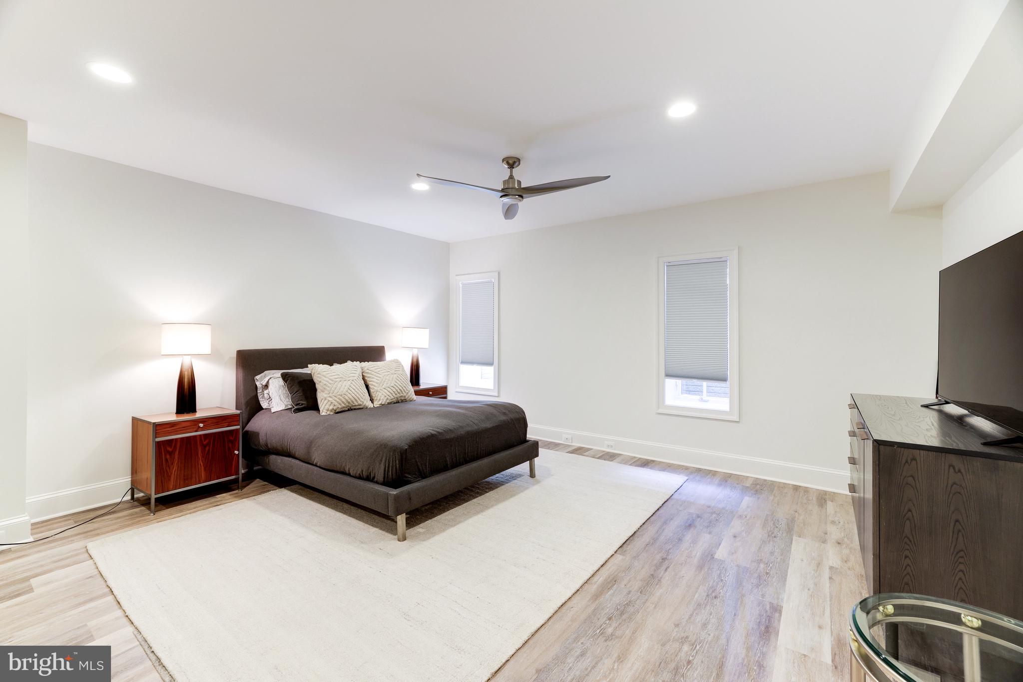 MAPLEWOOD - Residential