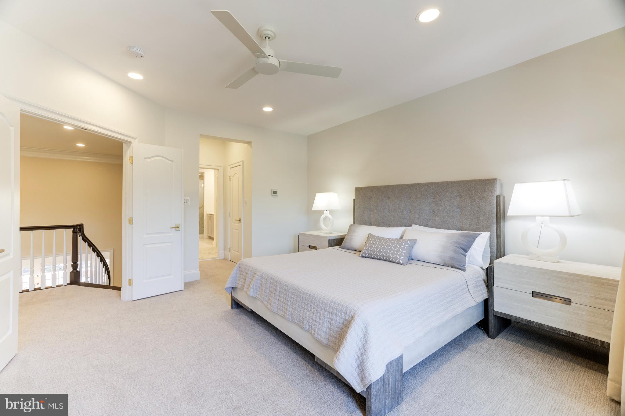 MAPLEWOOD - Residential