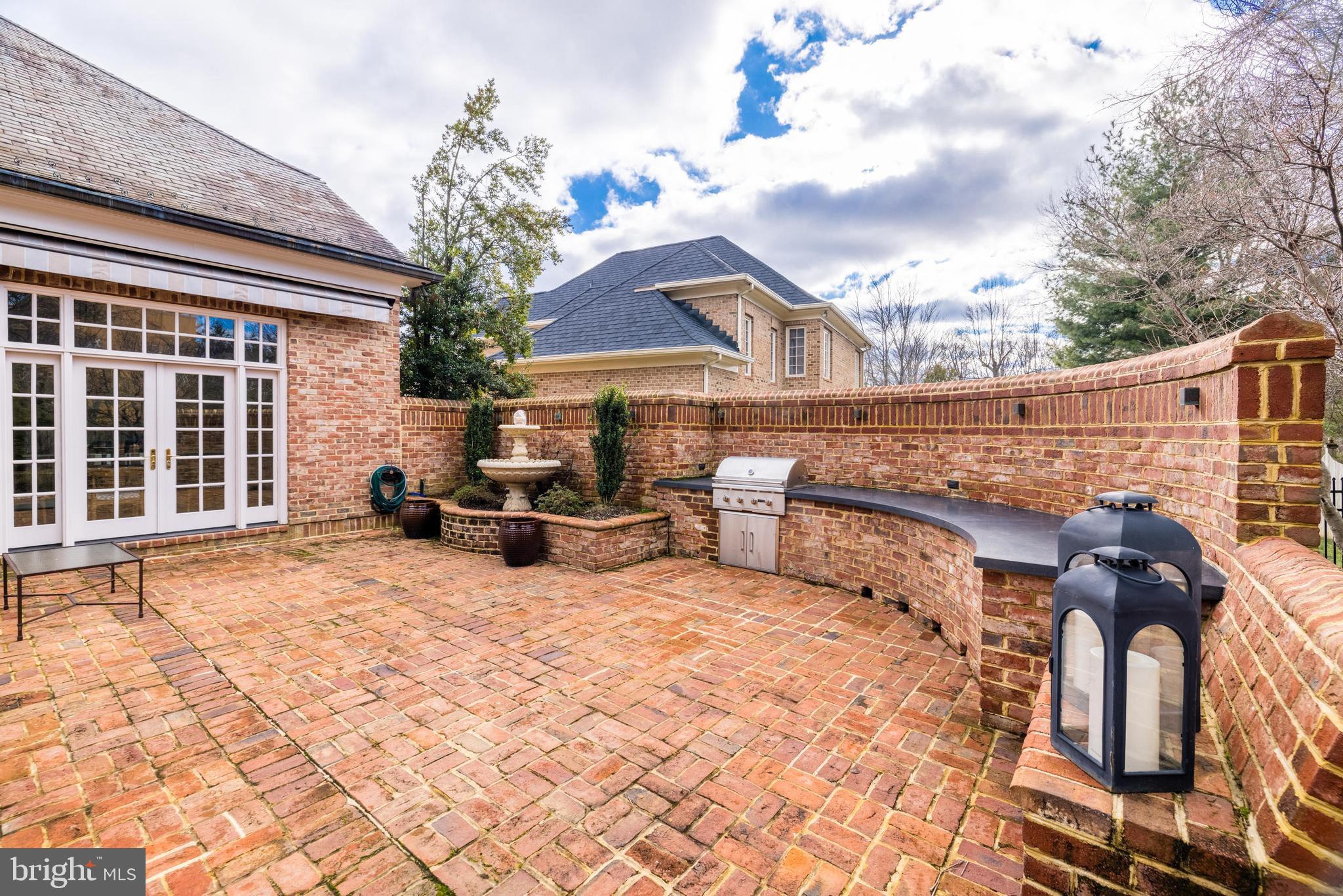 MAPLEWOOD - Residential