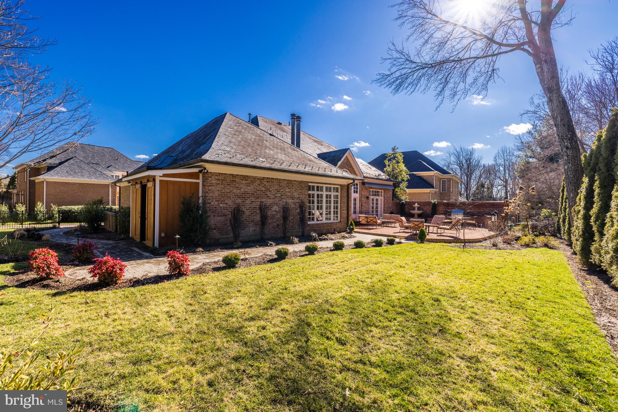 MAPLEWOOD - Residential