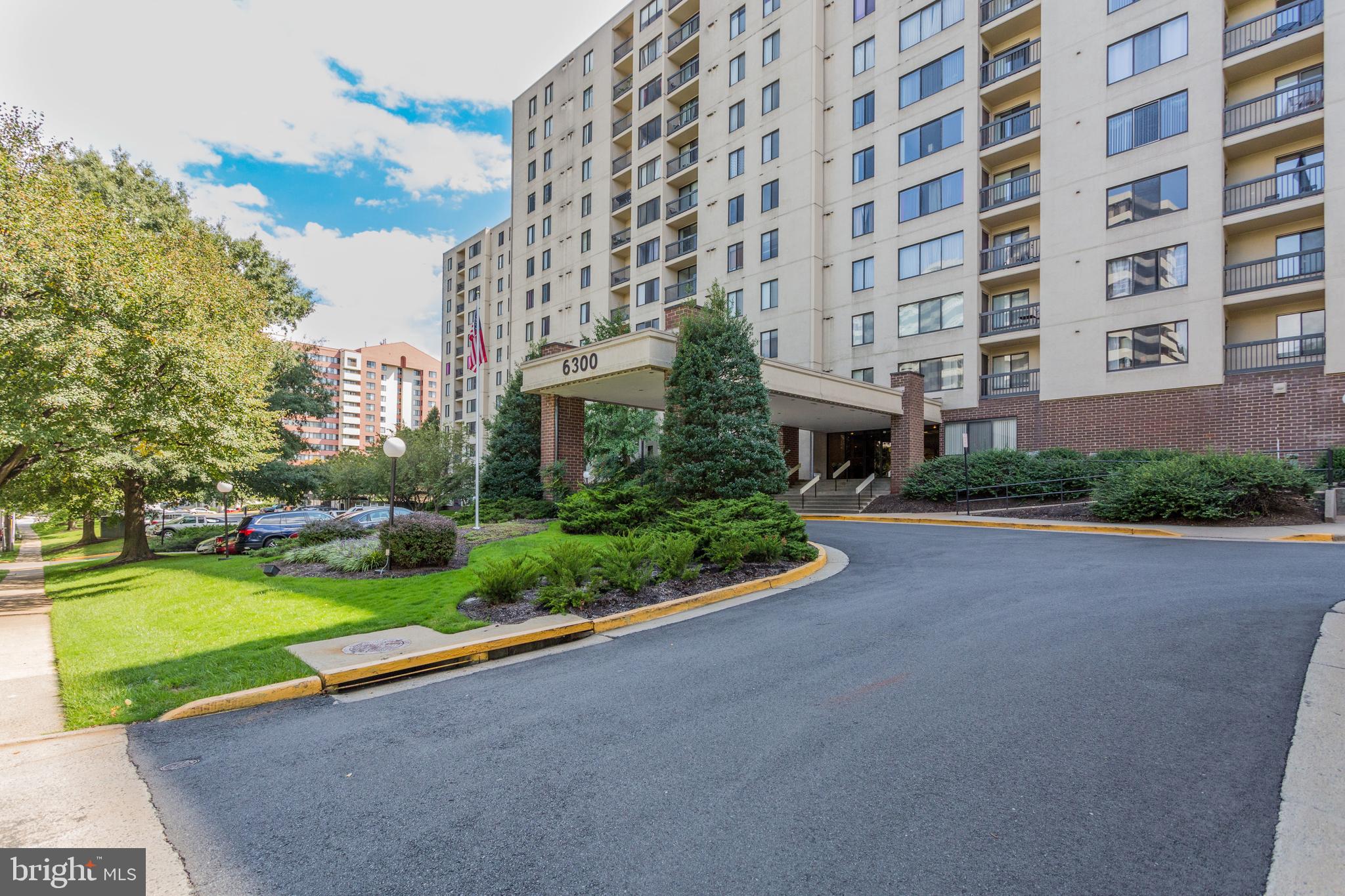 SENTINEL OF LANDMARK - Residential