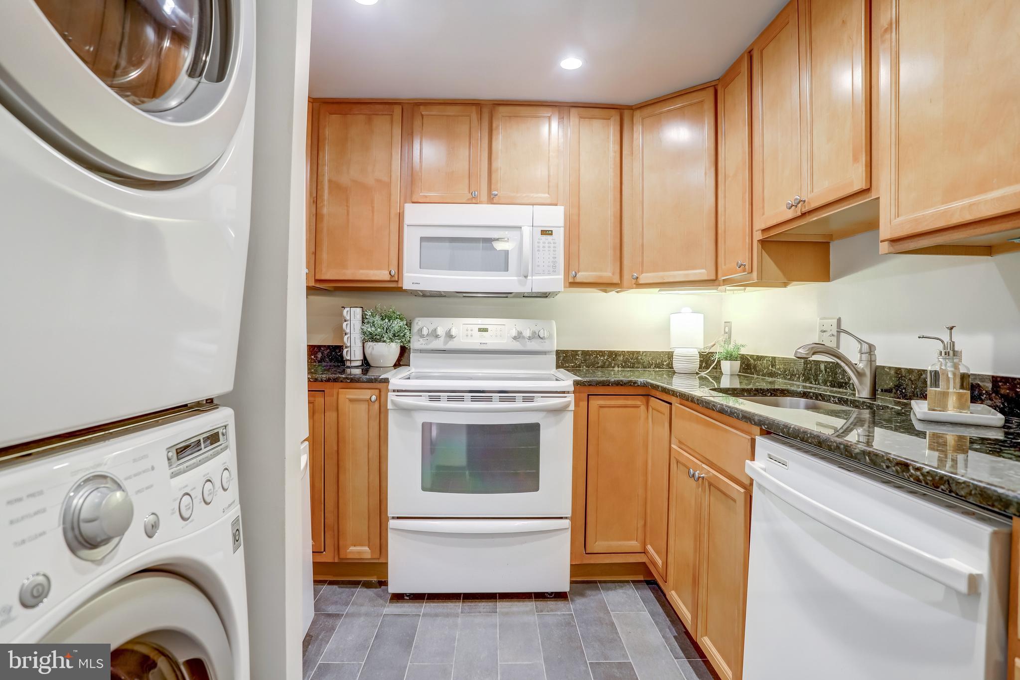 SENTINEL OF LANDMARK - Residential