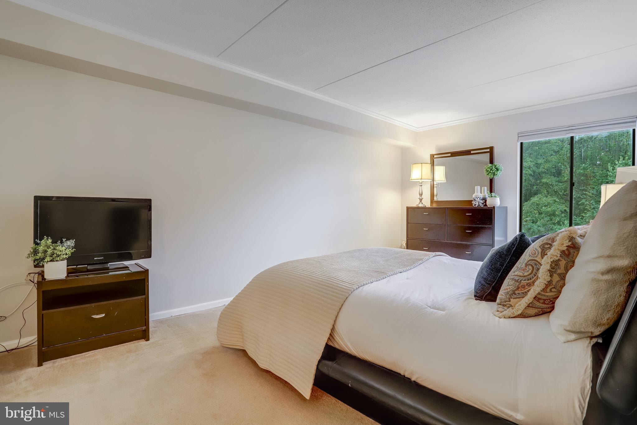 SENTINEL OF LANDMARK - Residential