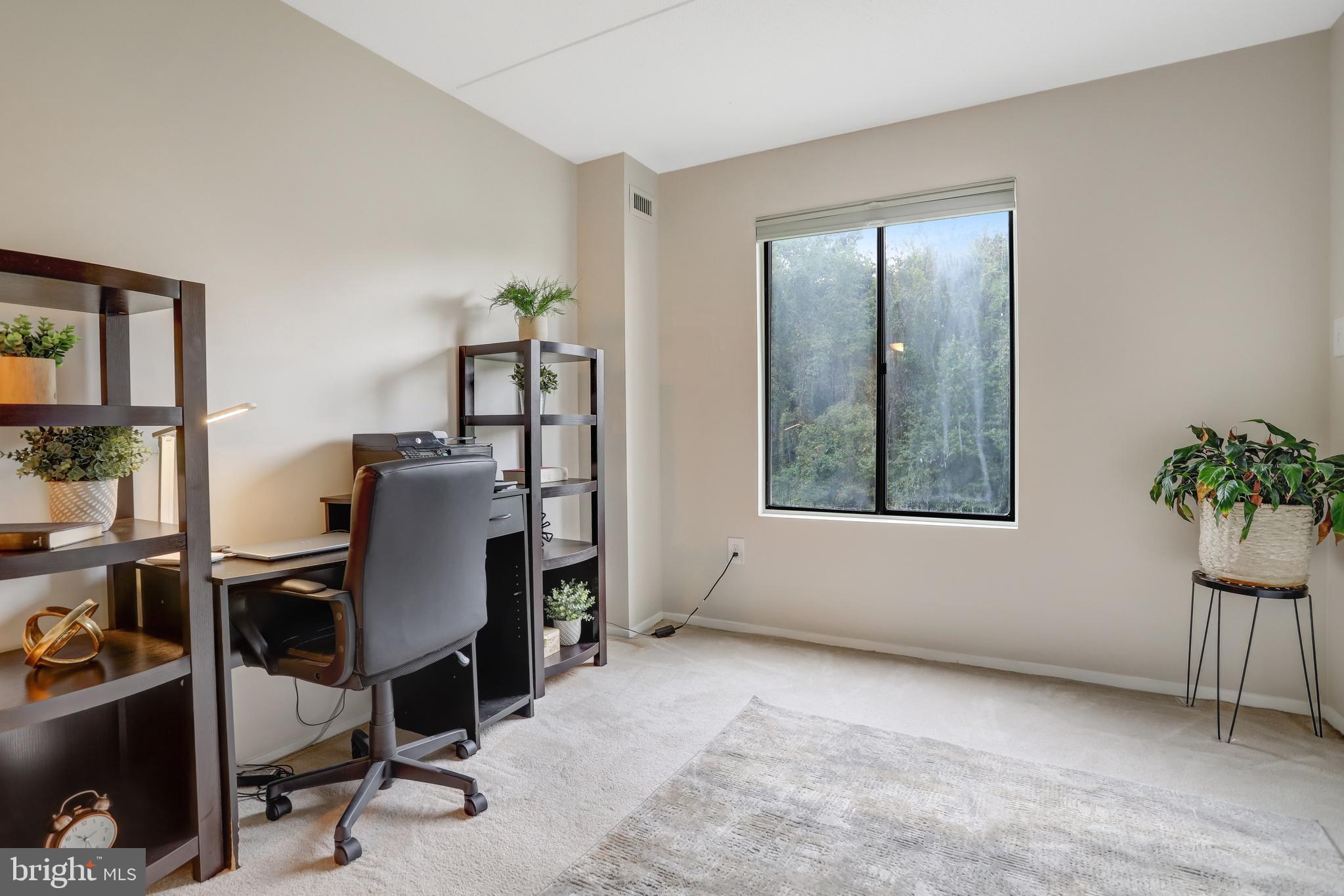 SENTINEL OF LANDMARK - Residential