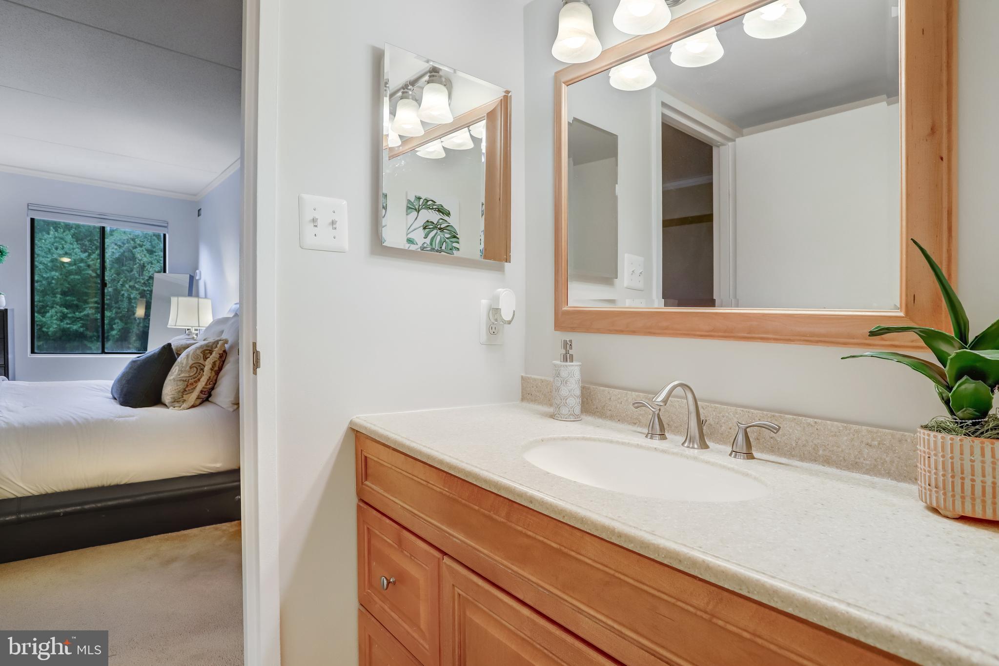 SENTINEL OF LANDMARK - Residential