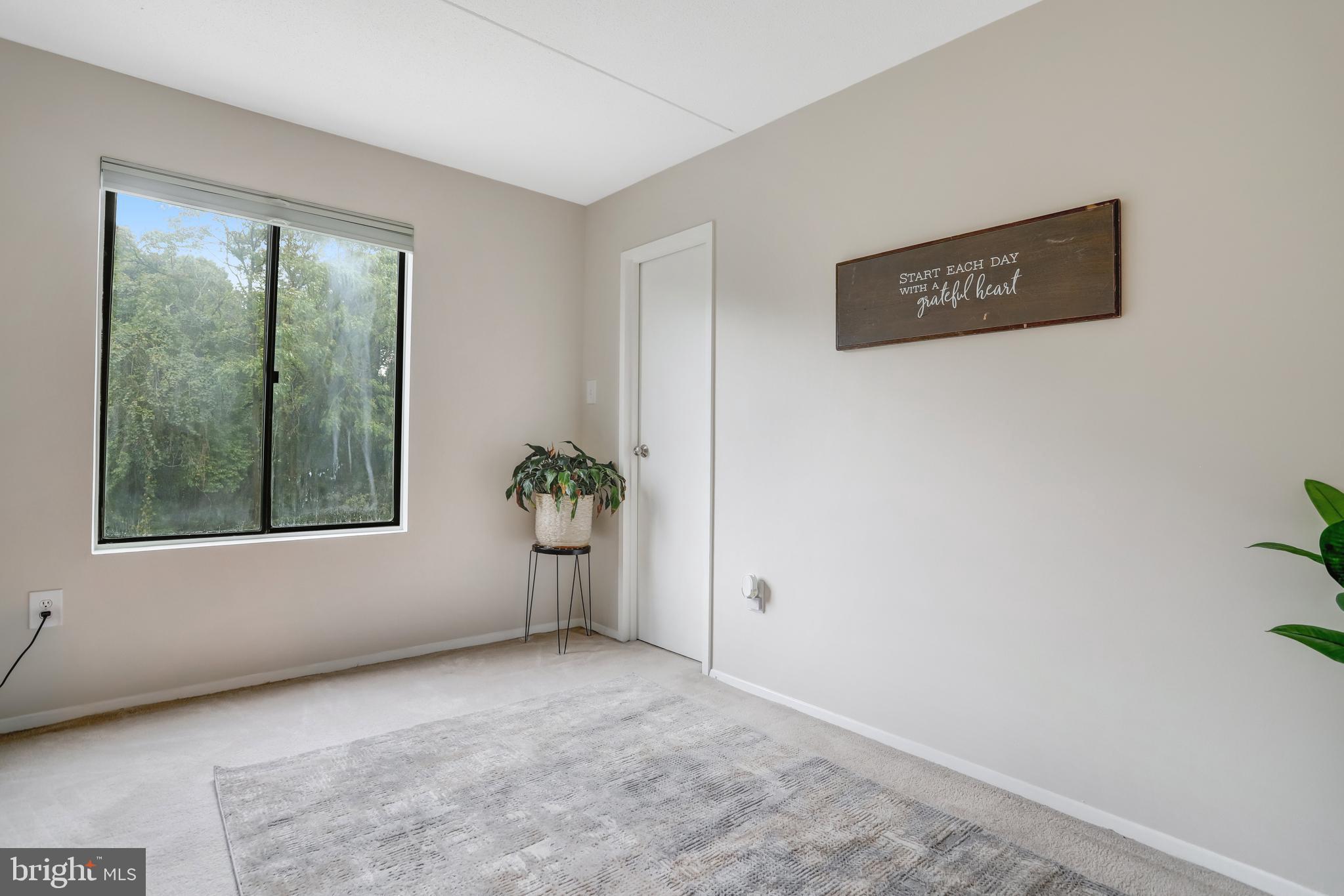 SENTINEL OF LANDMARK - Residential