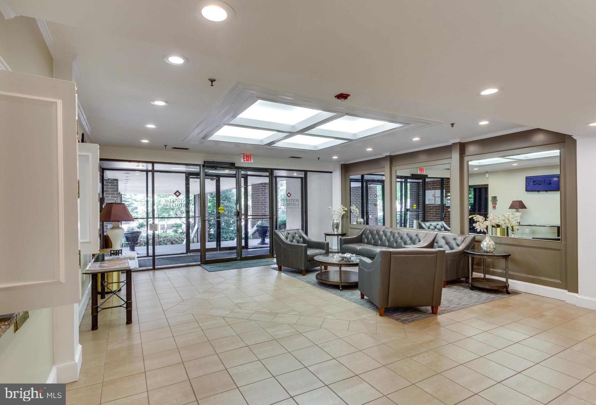 SENTINEL OF LANDMARK - Residential