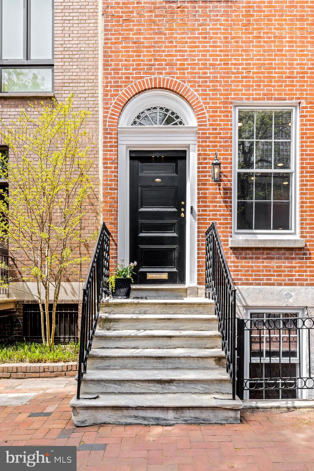 SOCIETY HILL - Residential