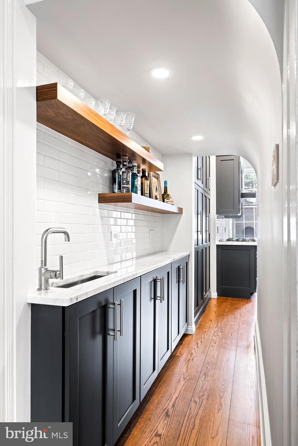 SOCIETY HILL - Residential