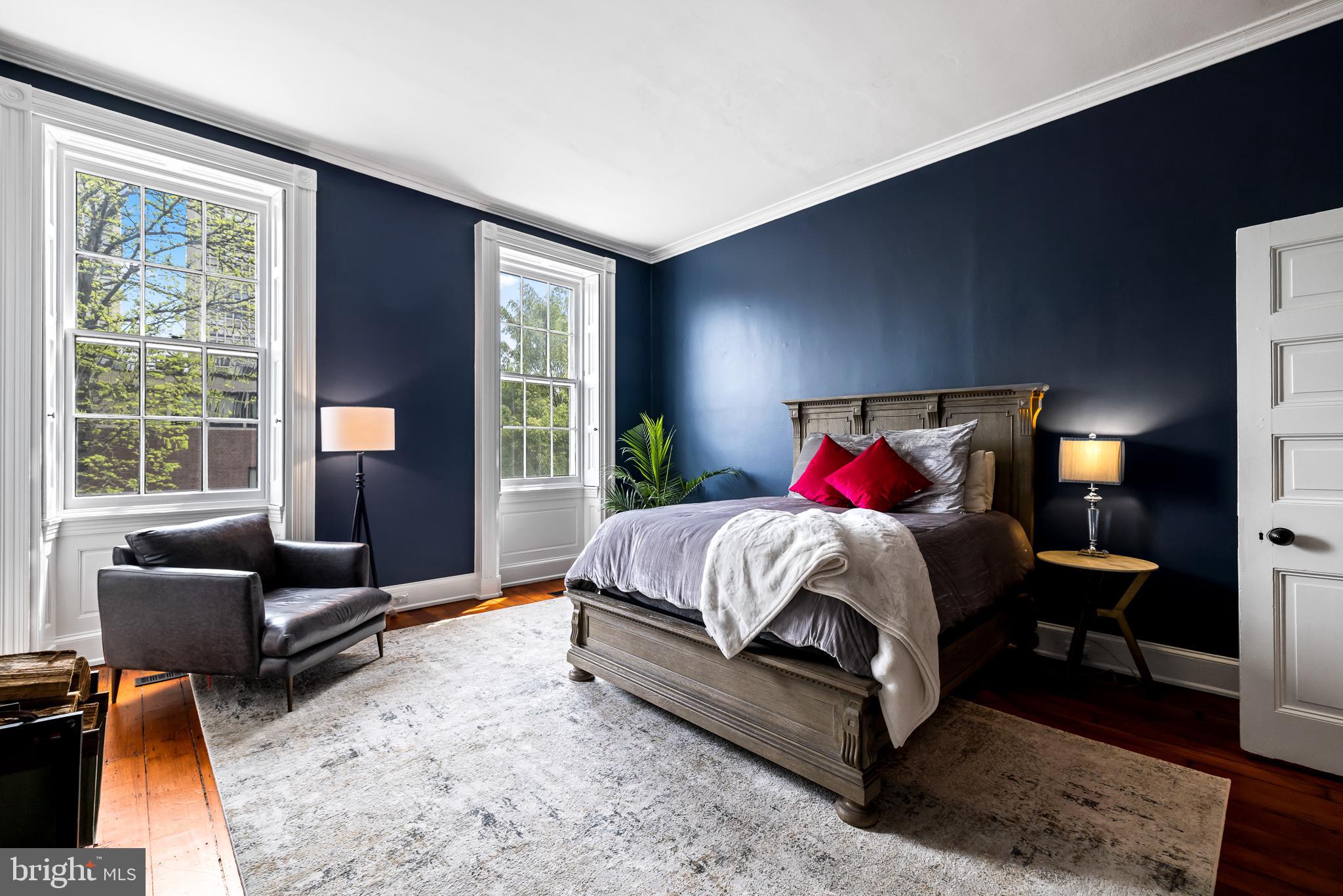 SOCIETY HILL - Residential