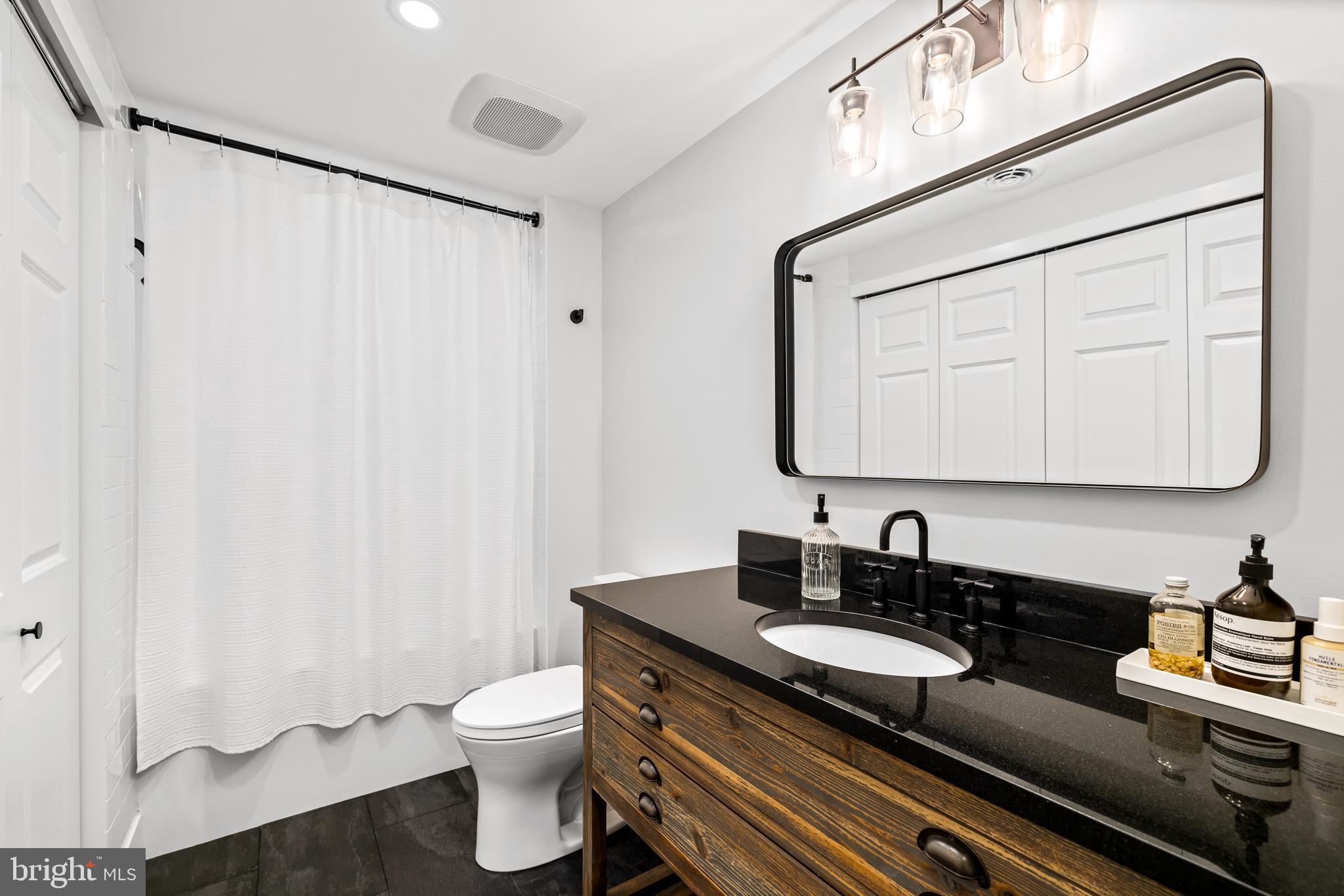 SOCIETY HILL - Residential