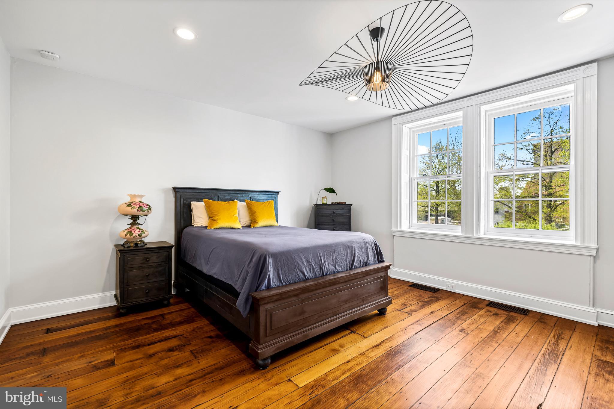 SOCIETY HILL - Residential