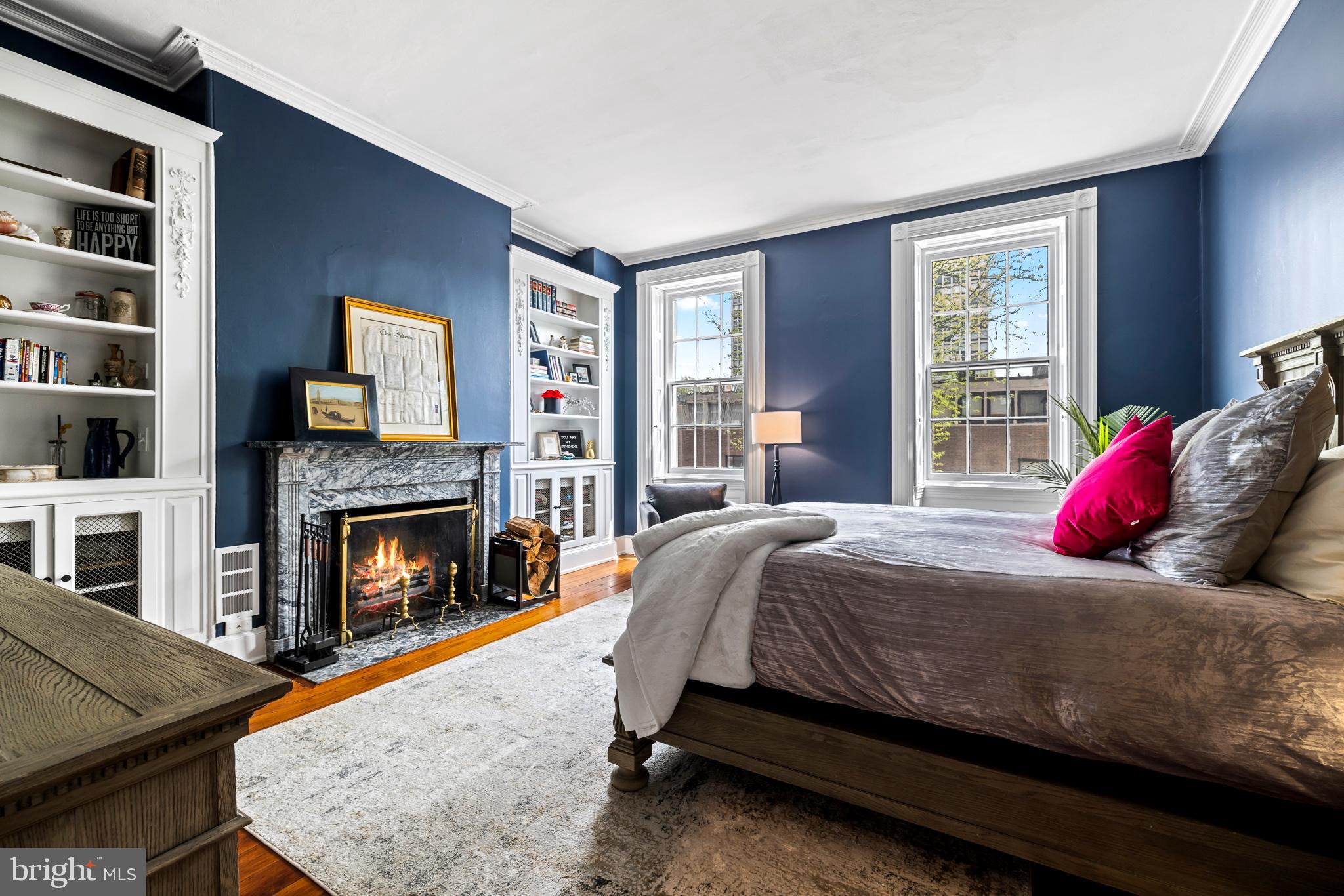 SOCIETY HILL - Residential