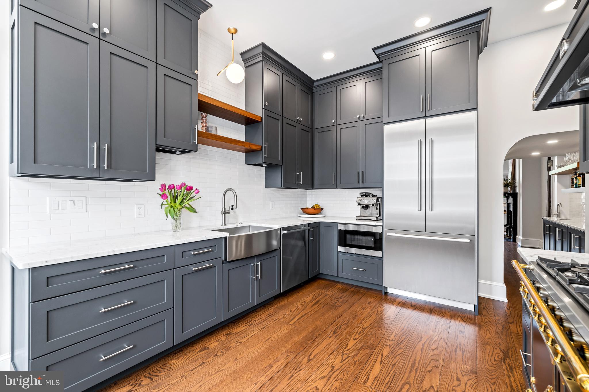 SOCIETY HILL - Residential