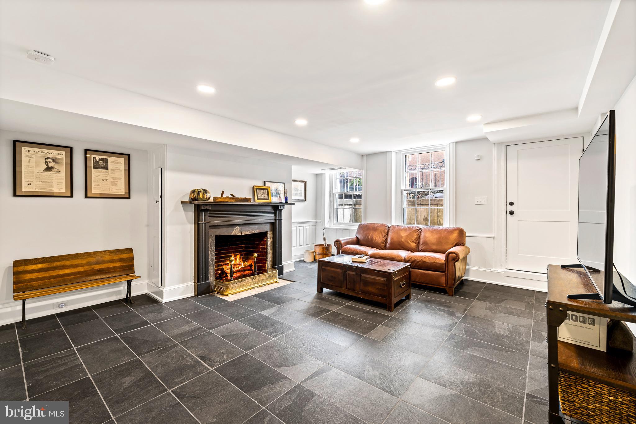 SOCIETY HILL - Residential