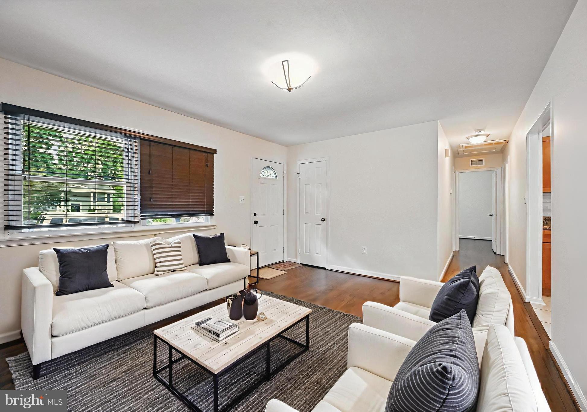 DALE CITY - Residential