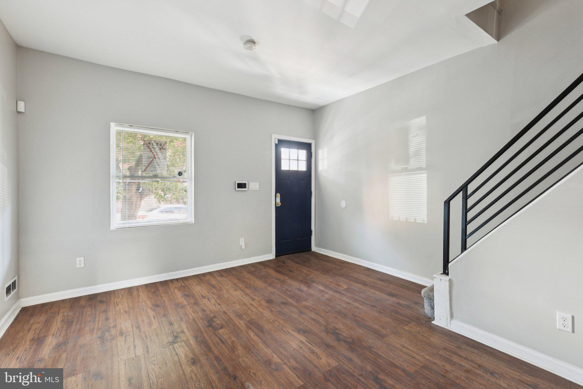 POINT BREEZE - Residential