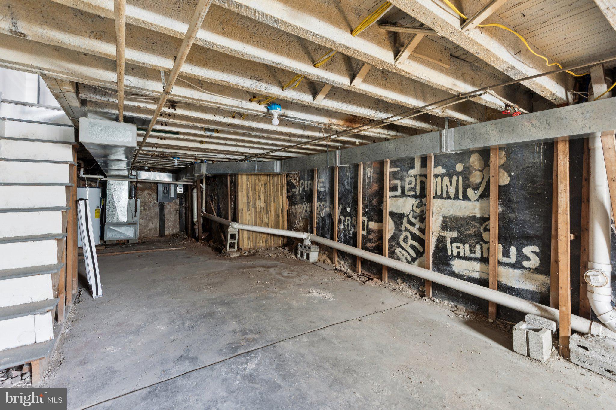 POINT BREEZE - Residential