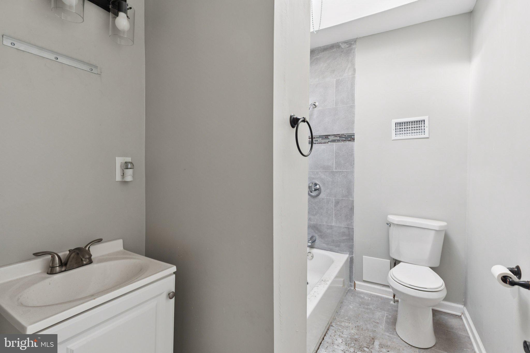 POINT BREEZE - Residential