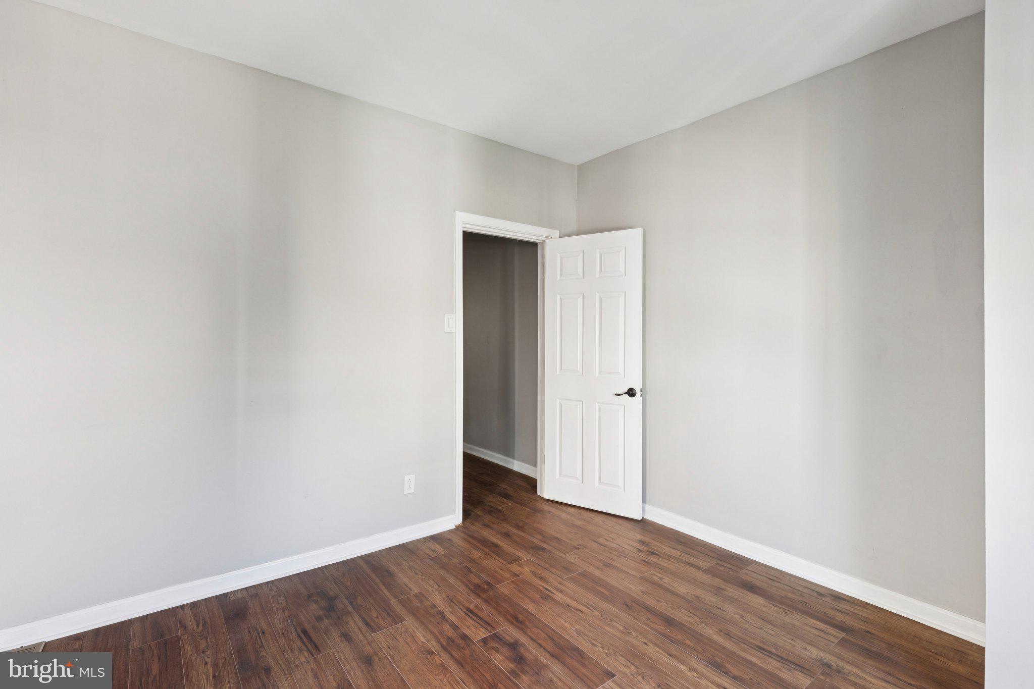 POINT BREEZE - Residential