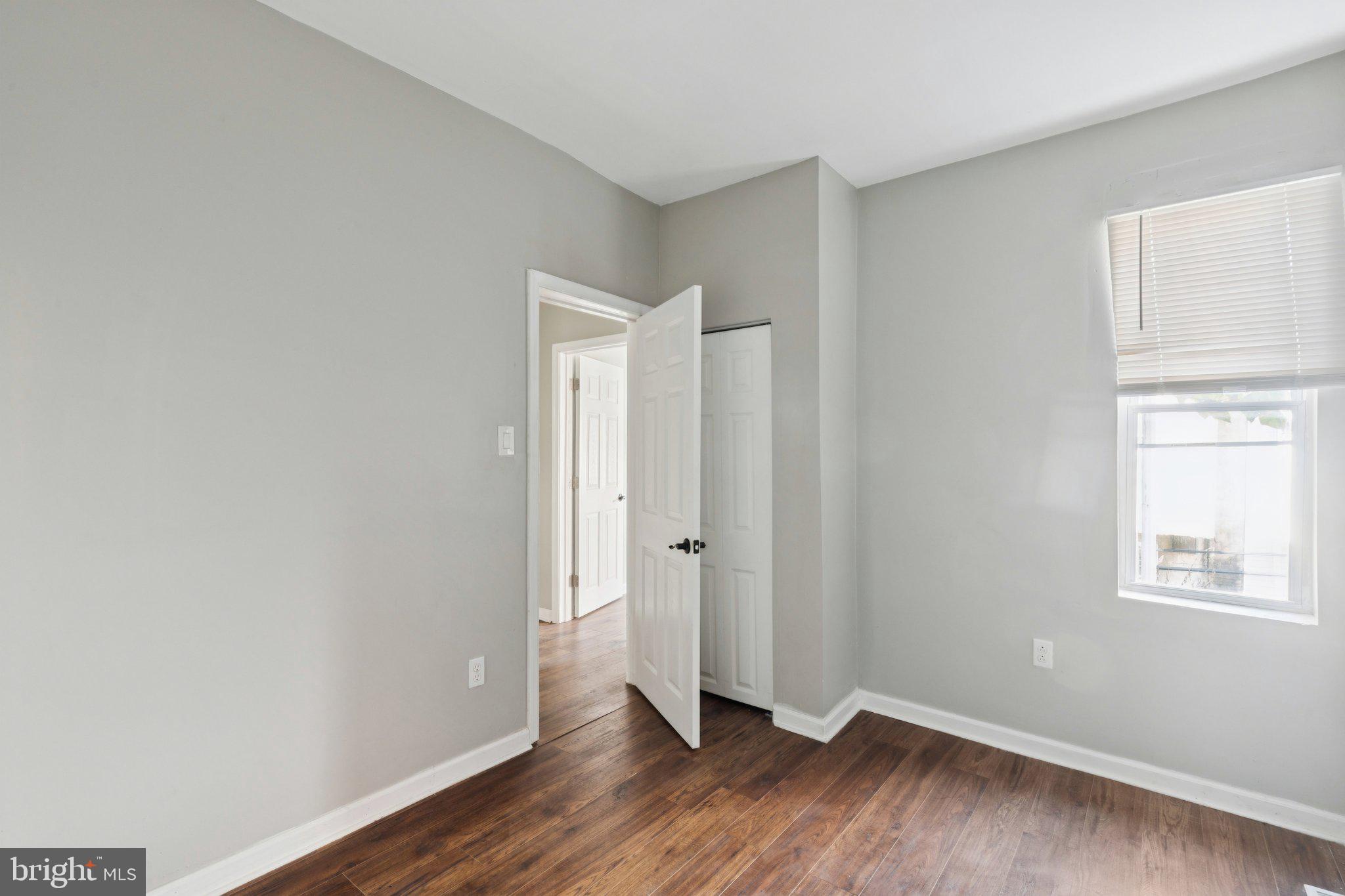 POINT BREEZE - Residential